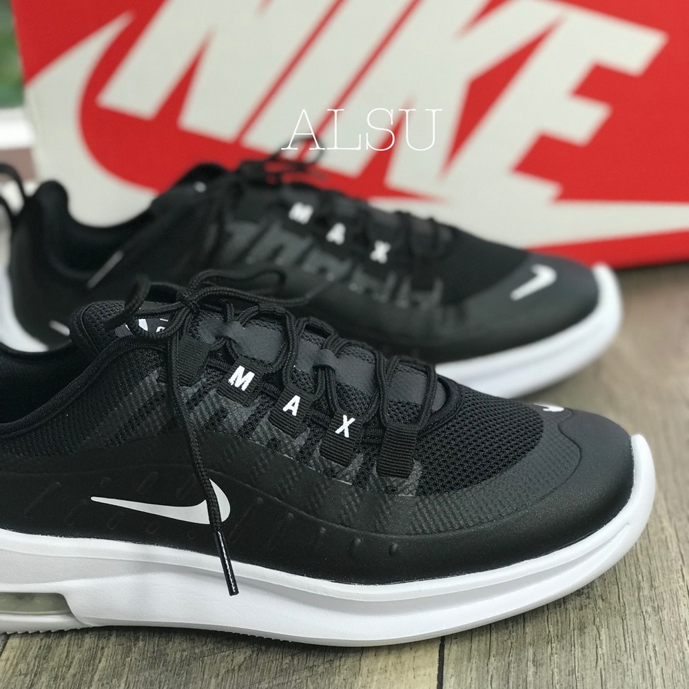 NWT Nike Air Max Axis Black WMNS - Picture 2 of 8
